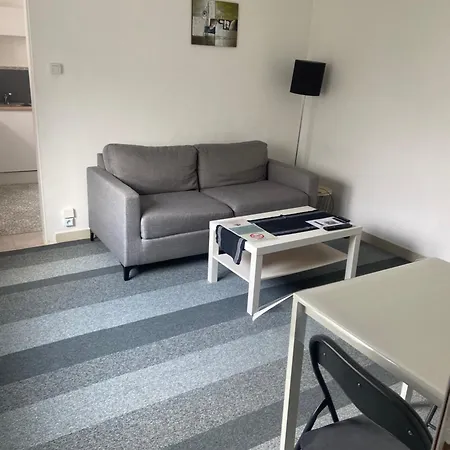 Independant Avec Parking Prive *