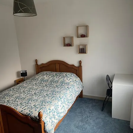 Indépendant. * Dechy